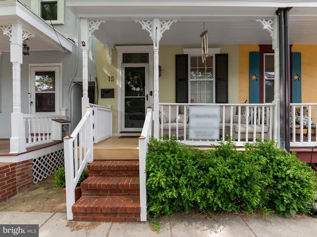 15 MORRIS STREET