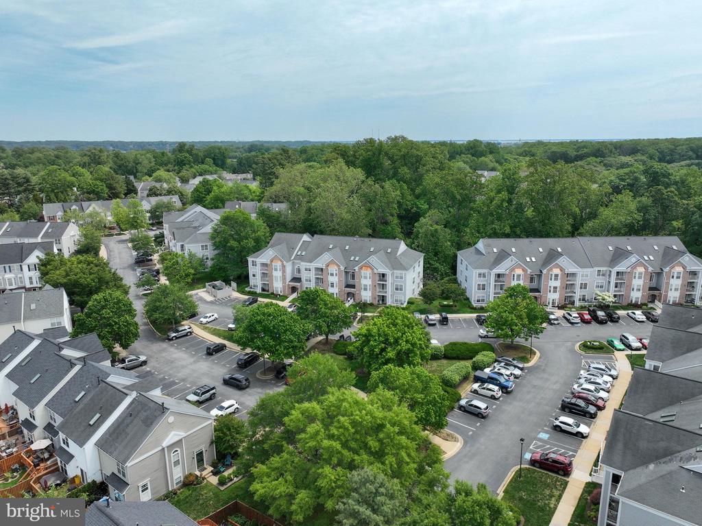 2052 QUAKER WAY Unit: 8