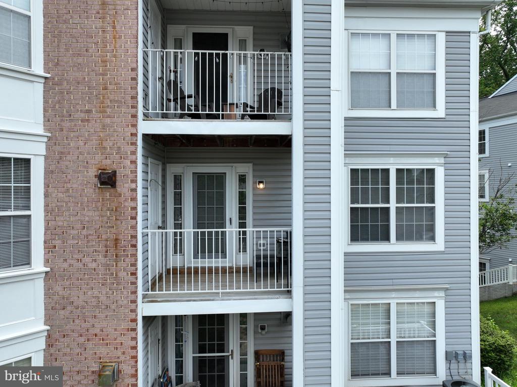 2052 QUAKER WAY Unit: 8
