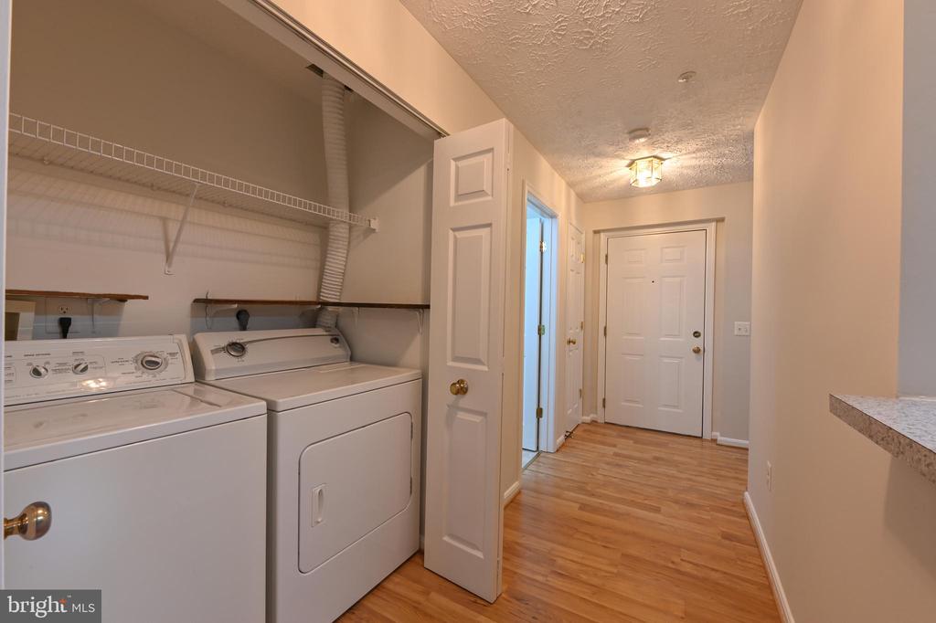 2052 QUAKER WAY Unit: 8