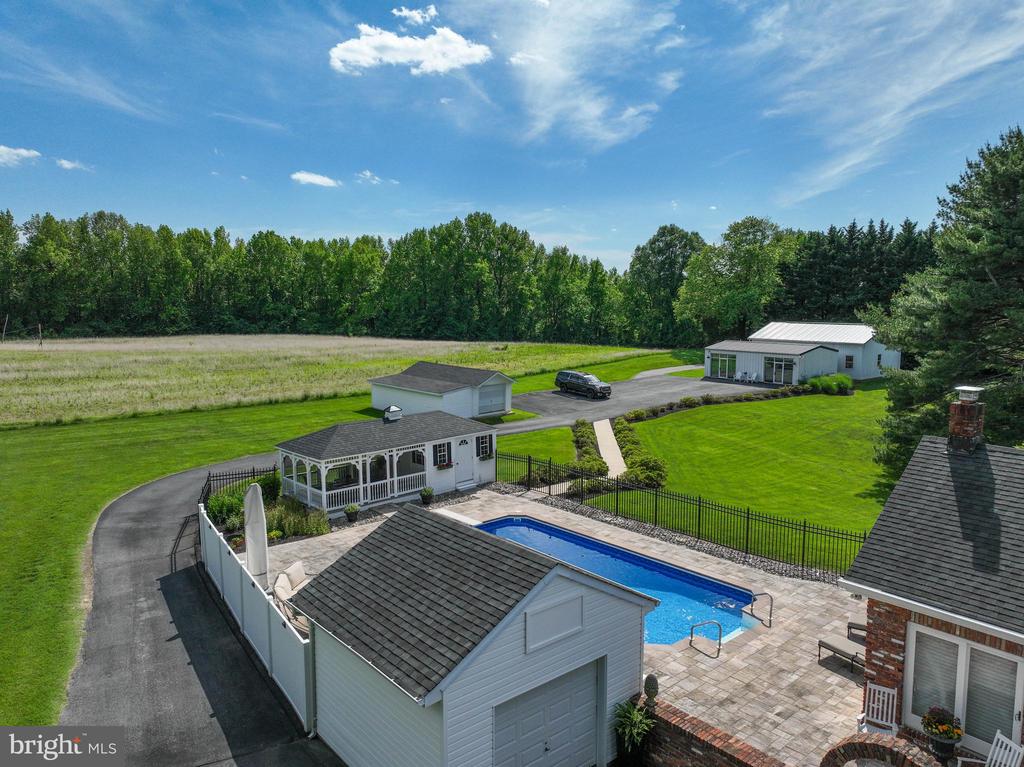 665 BAYARD ROAD