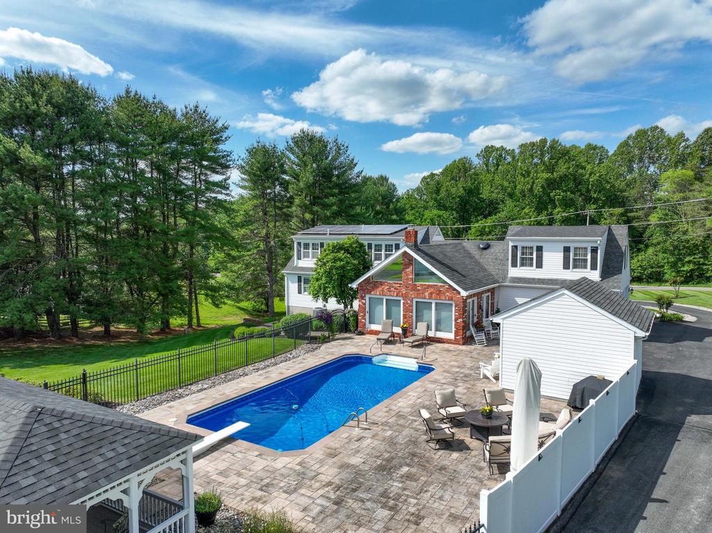 665 BAYARD ROAD