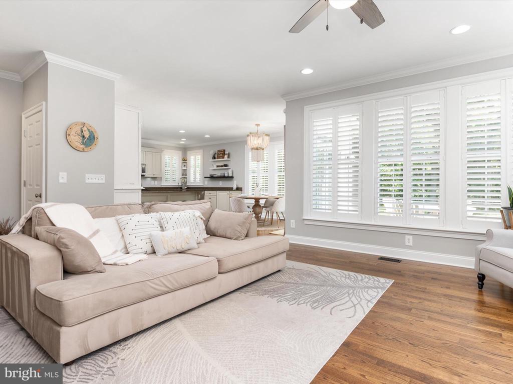 3309 KENNEY LANE