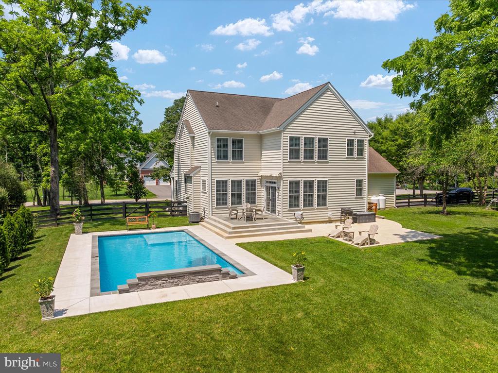 3309 KENNEY LANE