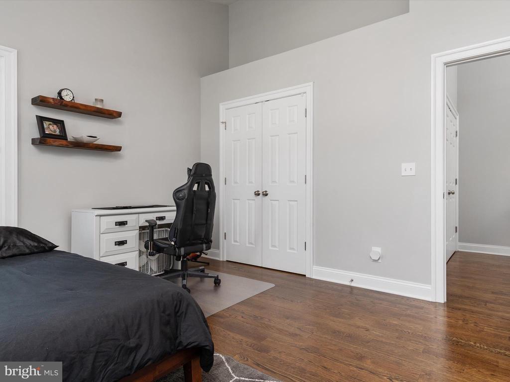 3309 KENNEY LANE