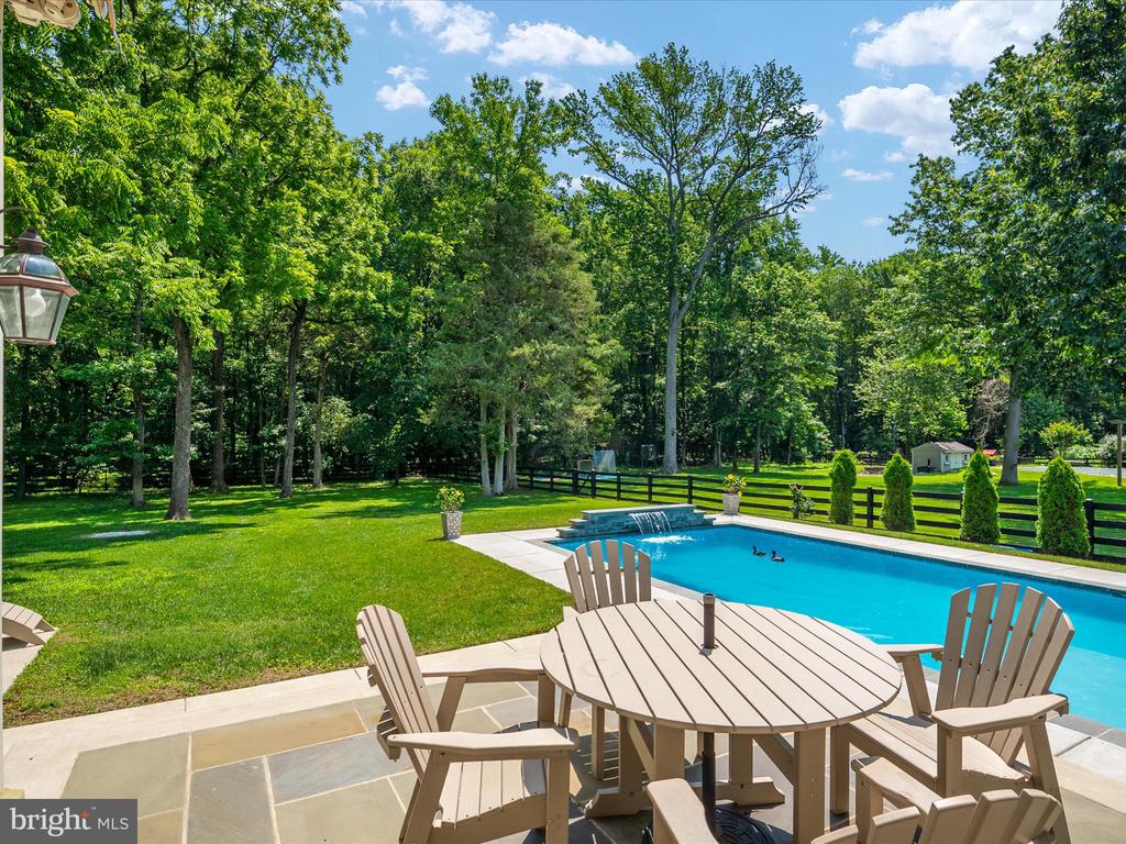 3309 KENNEY LANE