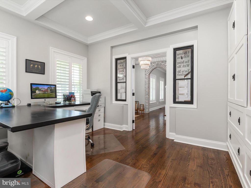 3309 KENNEY LANE