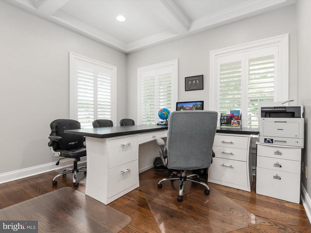 3309 KENNEY LANE