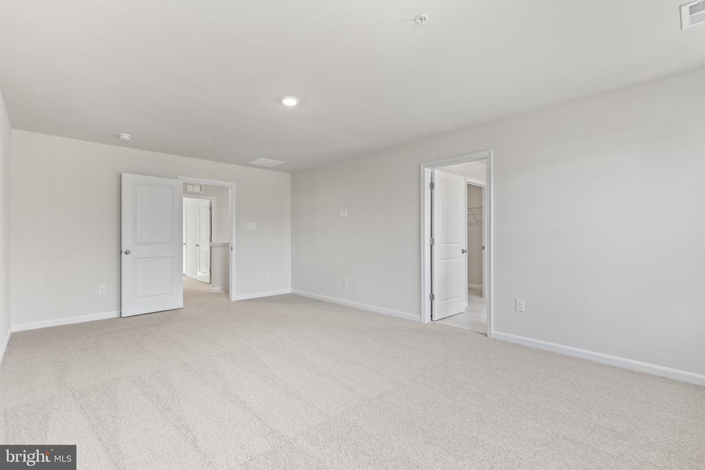 3701 DEVONANN LANE