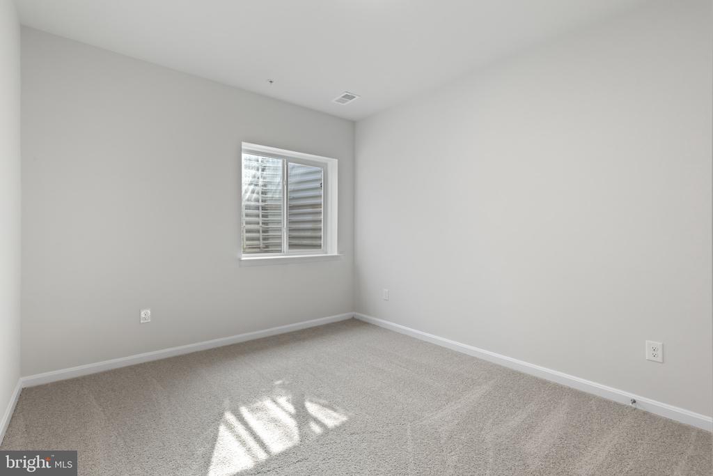3701 DEVONANN LANE
