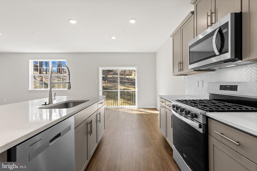 3701 DEVONANN LANE