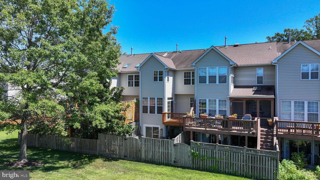 3855 GLEBE MEADOW WAY