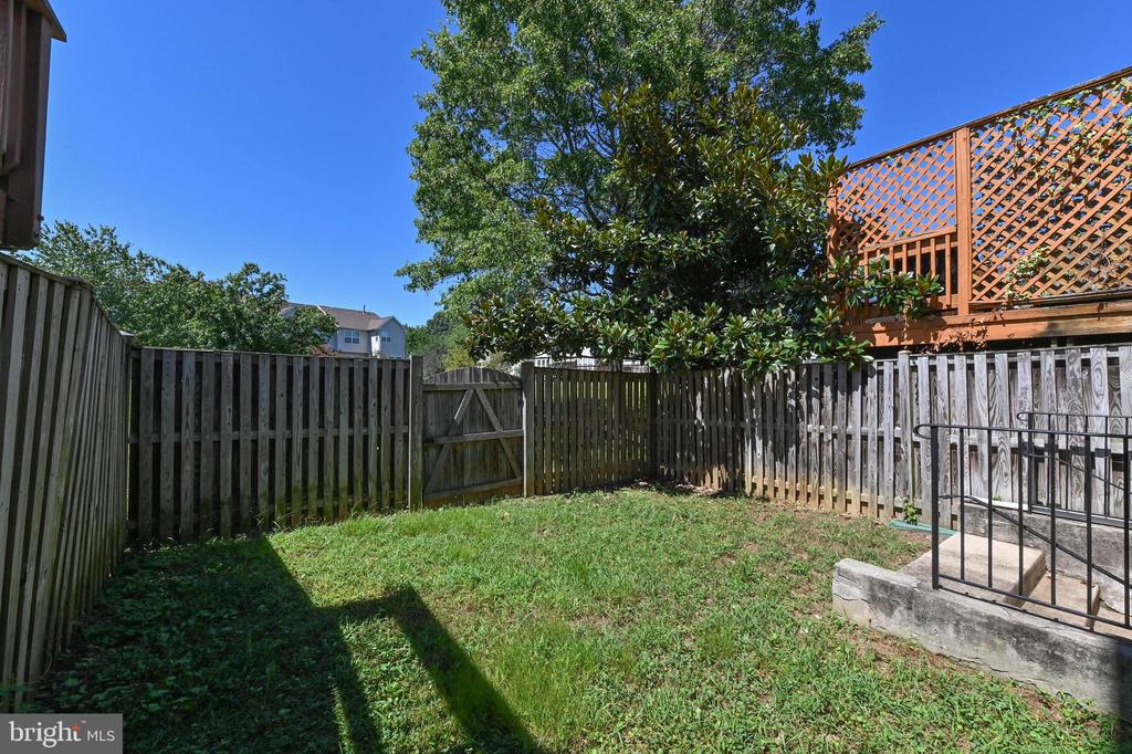 3855 GLEBE MEADOW WAY