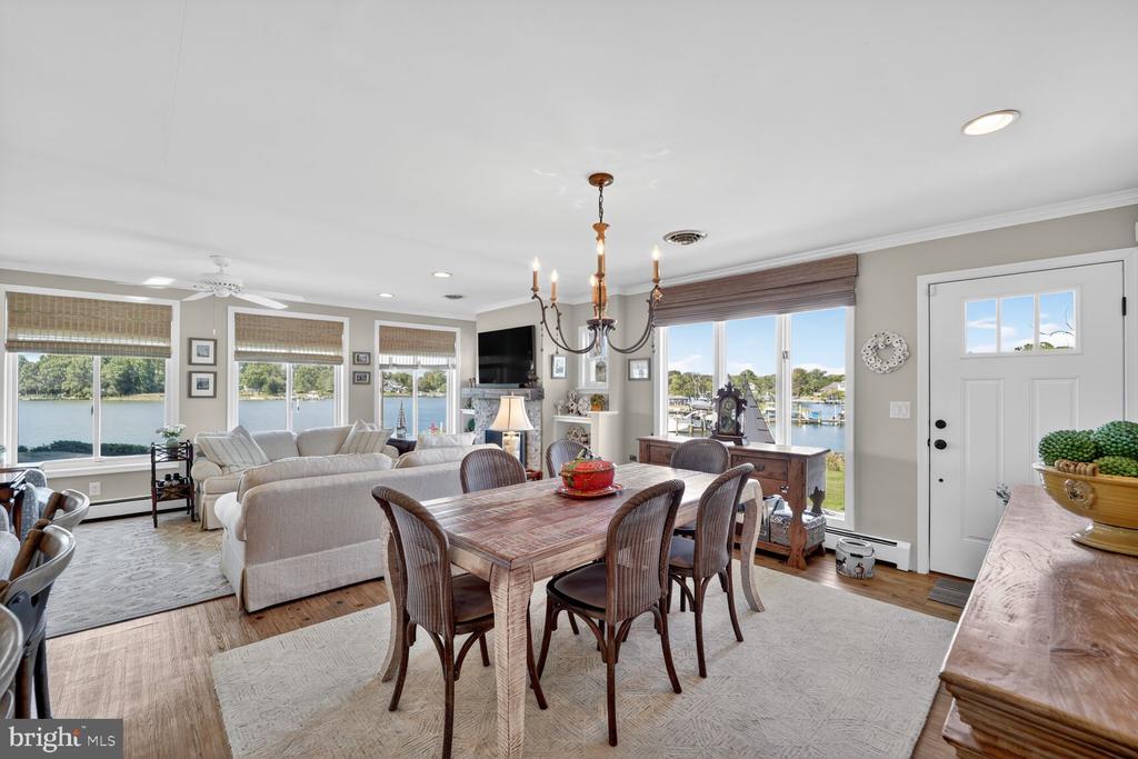 1663 CLIFF DRIVE