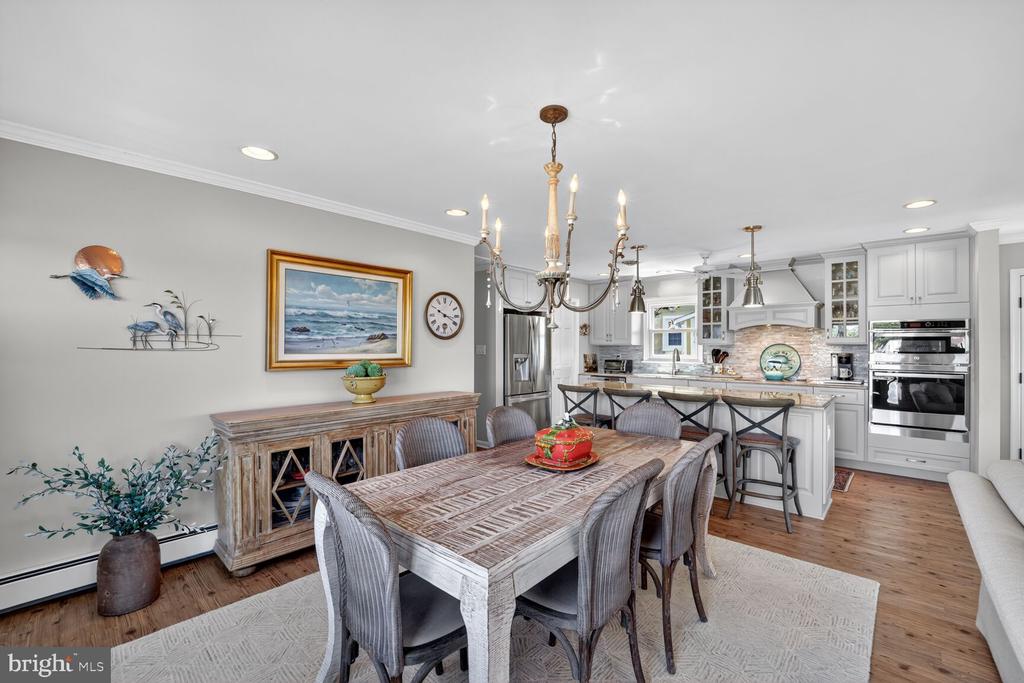 1663 CLIFF DRIVE