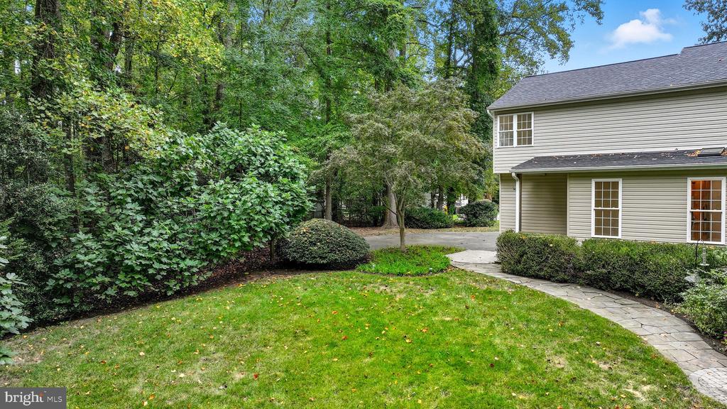 3508 MARTHAS VINEYARD WAY