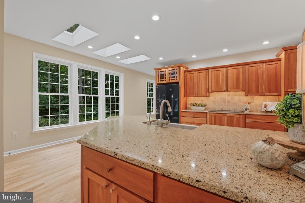 3508 MARTHAS VINEYARD WAY