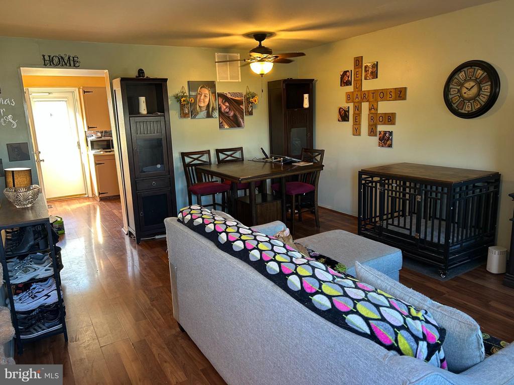 429 HARDMOORE COURT