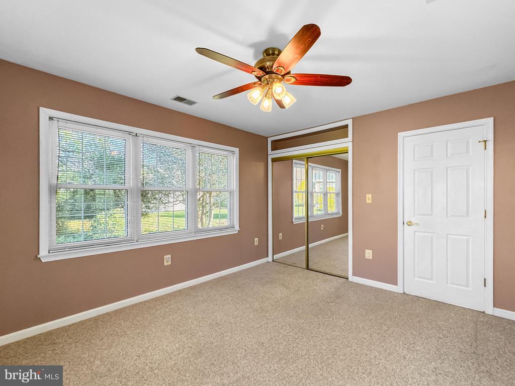 950 BERMUDA LANE