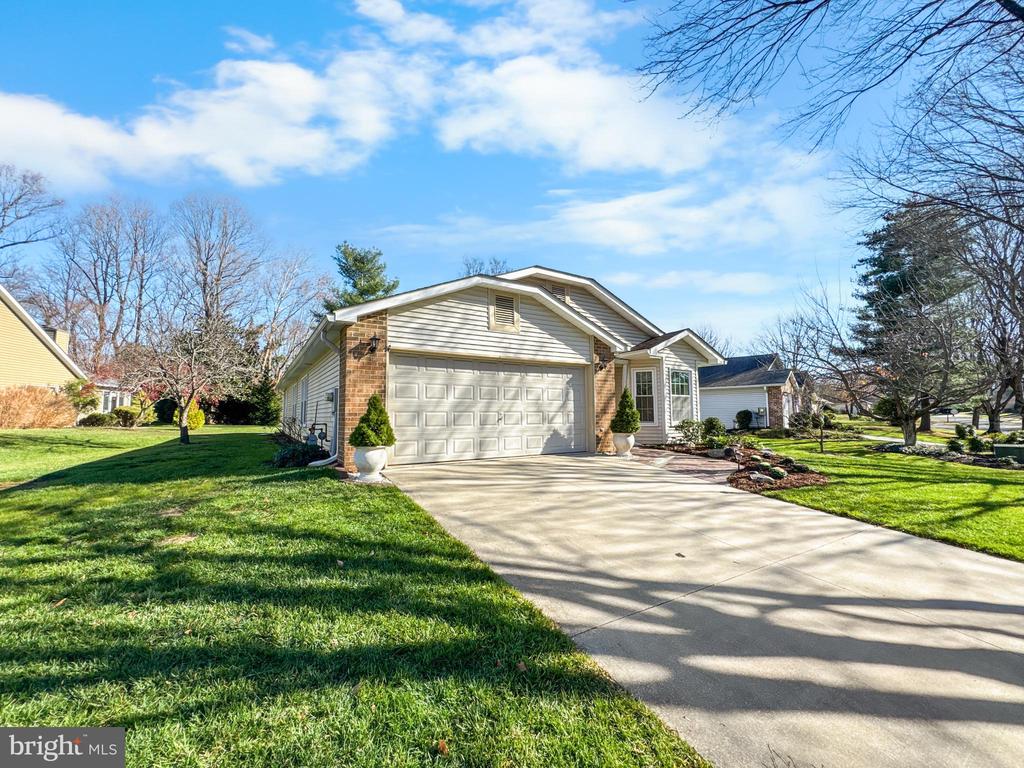 950 BERMUDA LANE