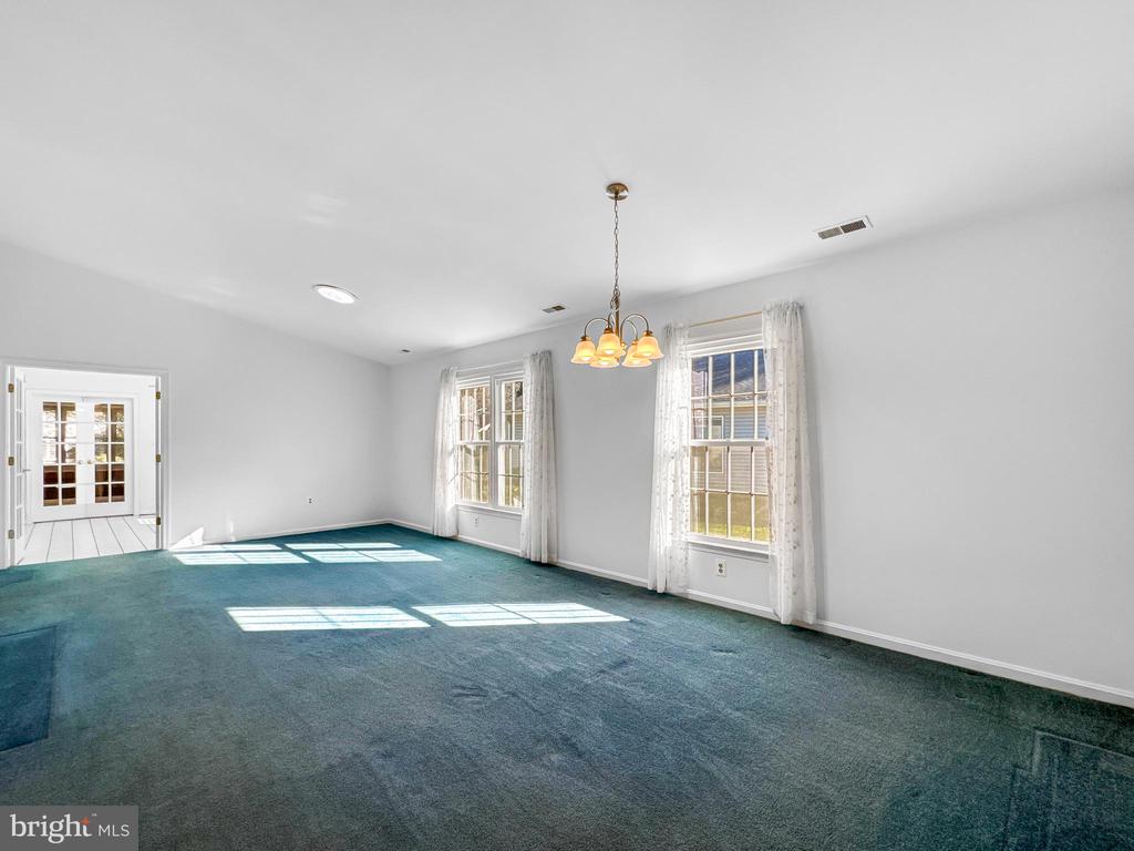 950 BERMUDA LANE
