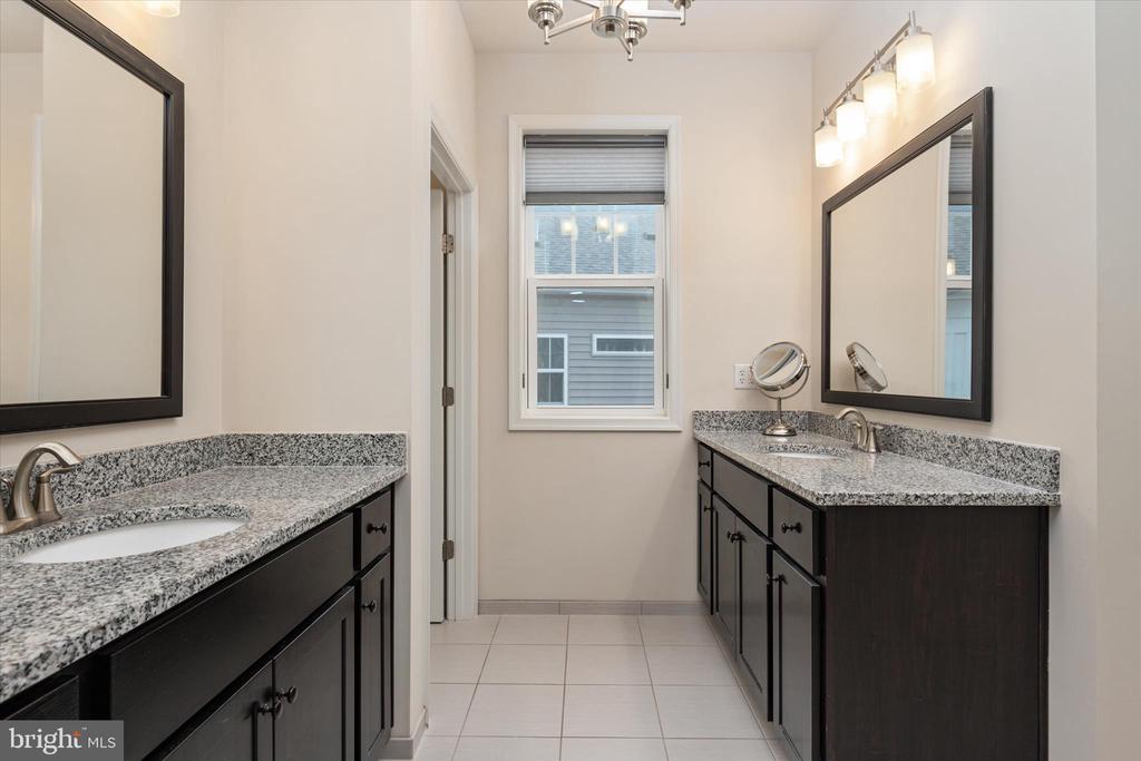 2705 DRAGON FLY WAY