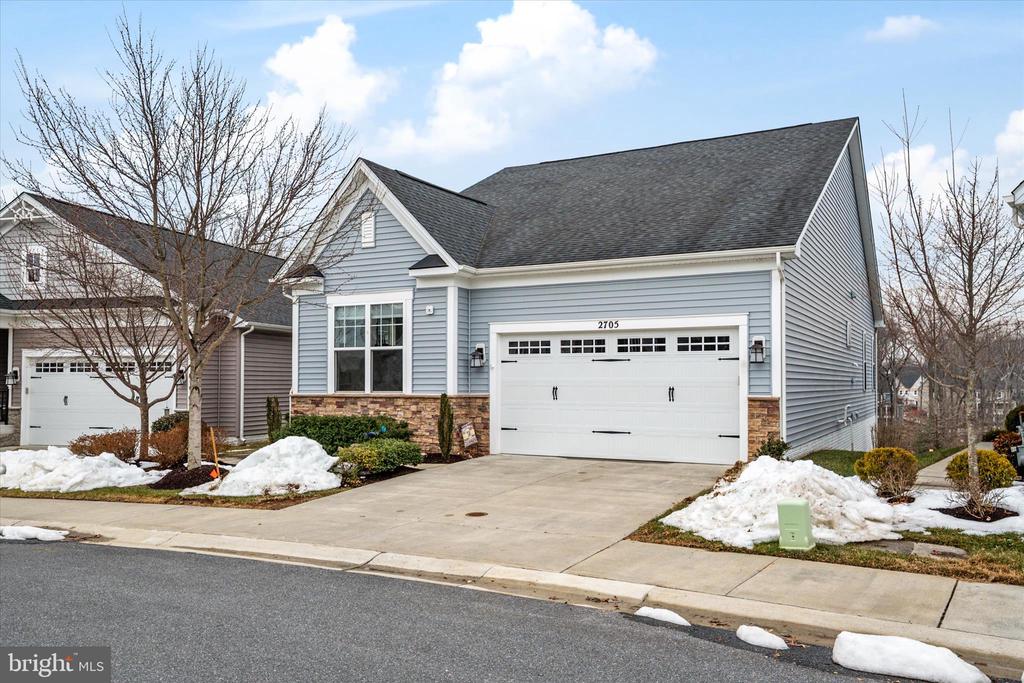 2705 DRAGON FLY WAY