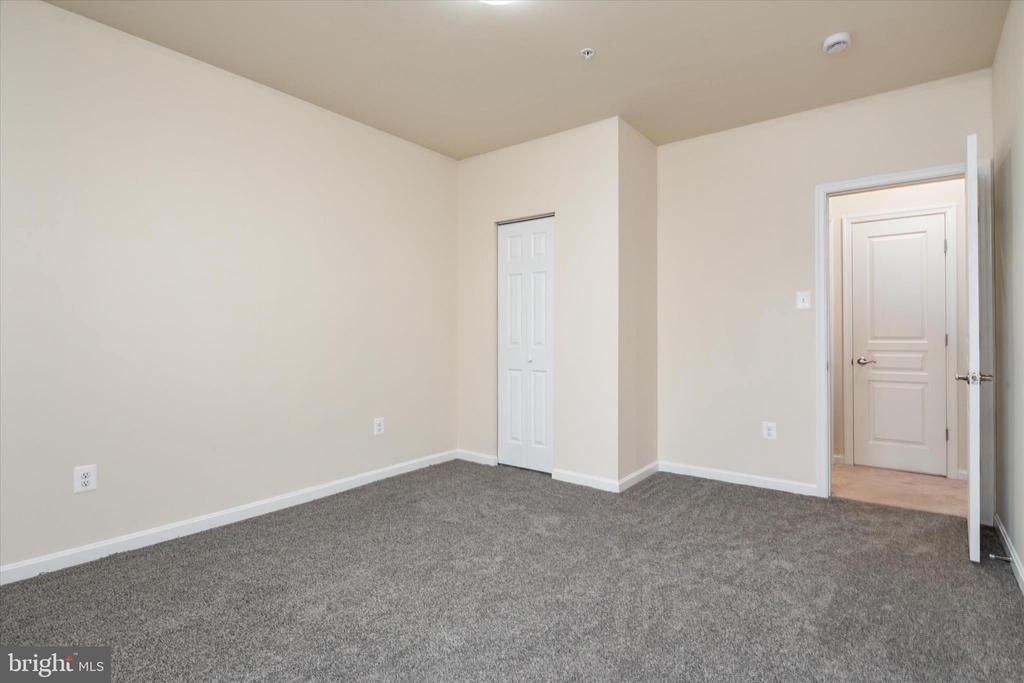 2705 DRAGON FLY WAY