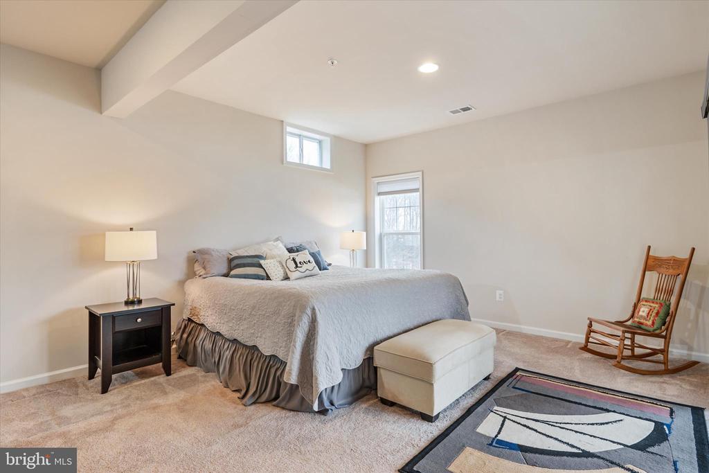 2705 DRAGON FLY WAY