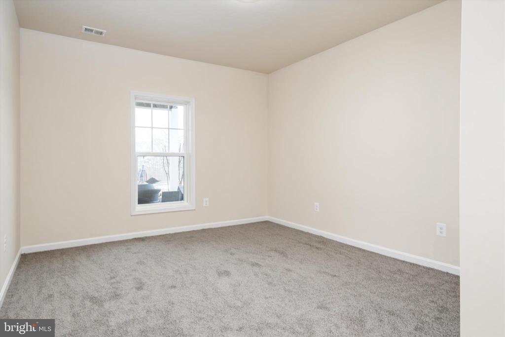 2705 DRAGON FLY WAY