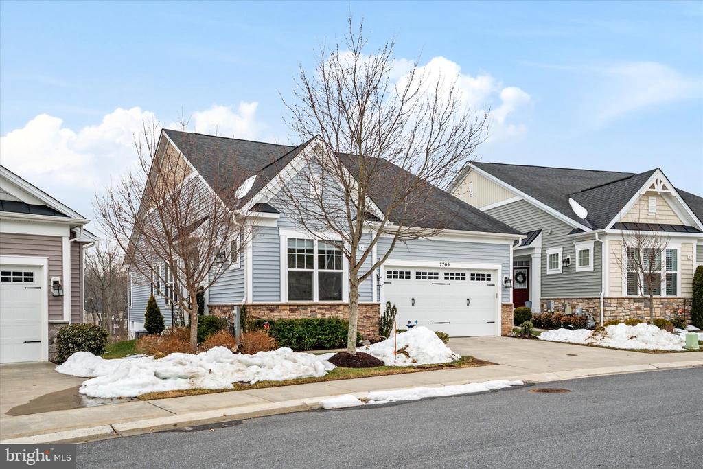 2705 DRAGON FLY WAY