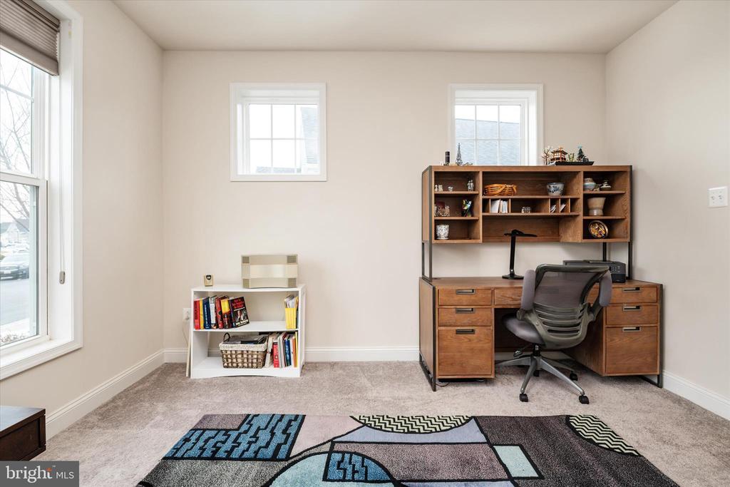 2705 DRAGON FLY WAY