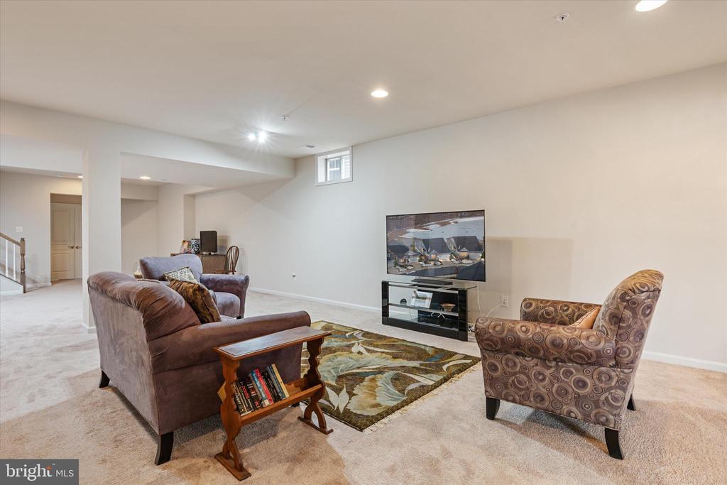 2705 DRAGON FLY WAY