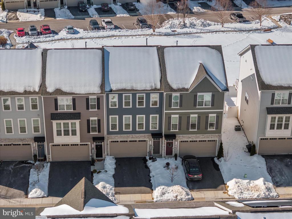 112 ARROWHEAD DRIVE