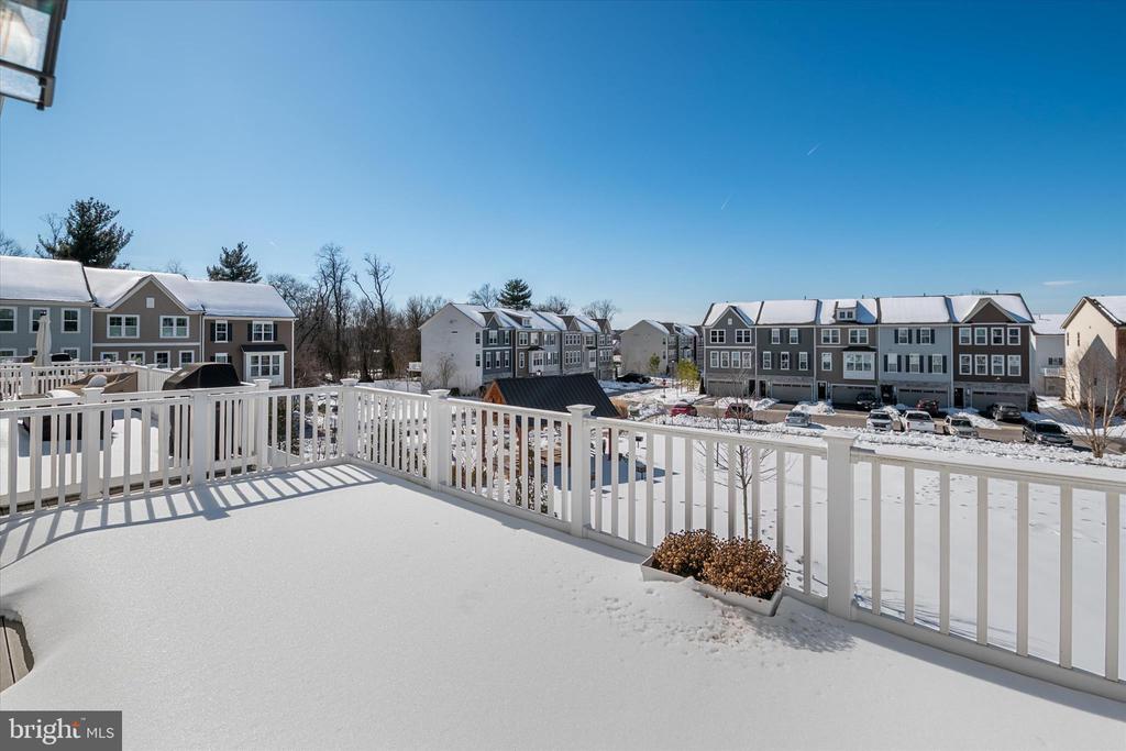 112 ARROWHEAD DRIVE