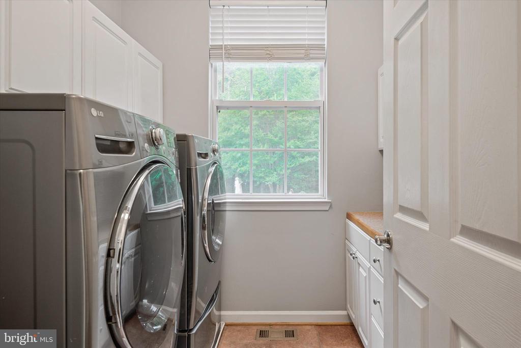 1702 BEARDS CREEK COURT