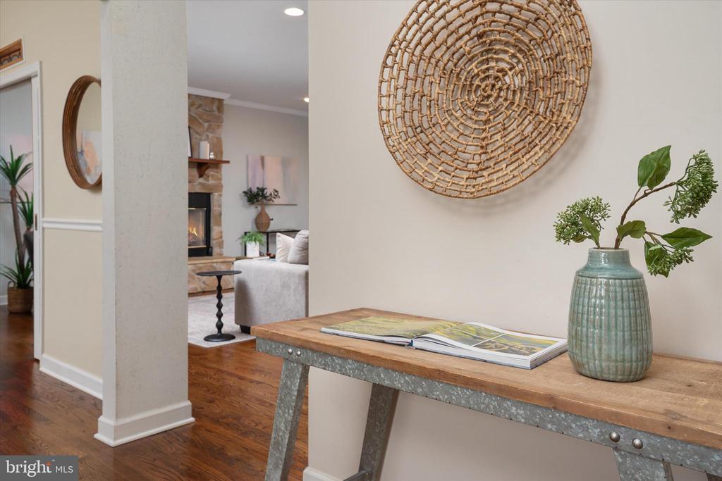 1702 BEARDS CREEK COURT