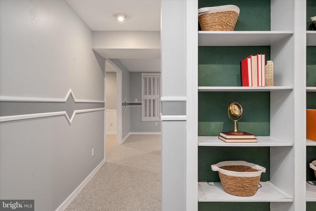 1702 BEARDS CREEK COURT