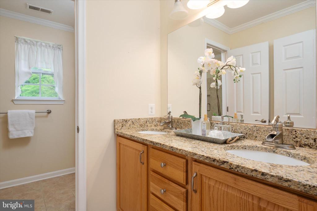 1702 BEARDS CREEK COURT