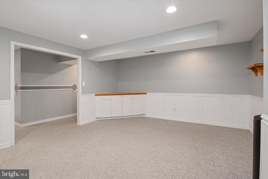 1702 BEARDS CREEK COURT