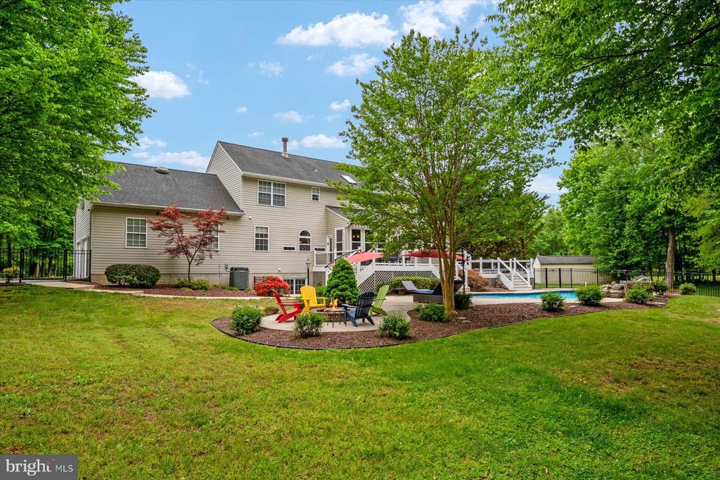 1702 BEARDS CREEK COURT