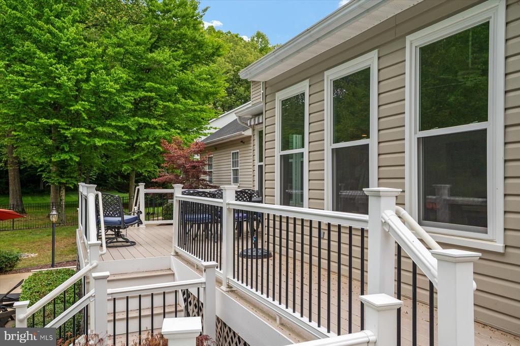 1702 BEARDS CREEK COURT