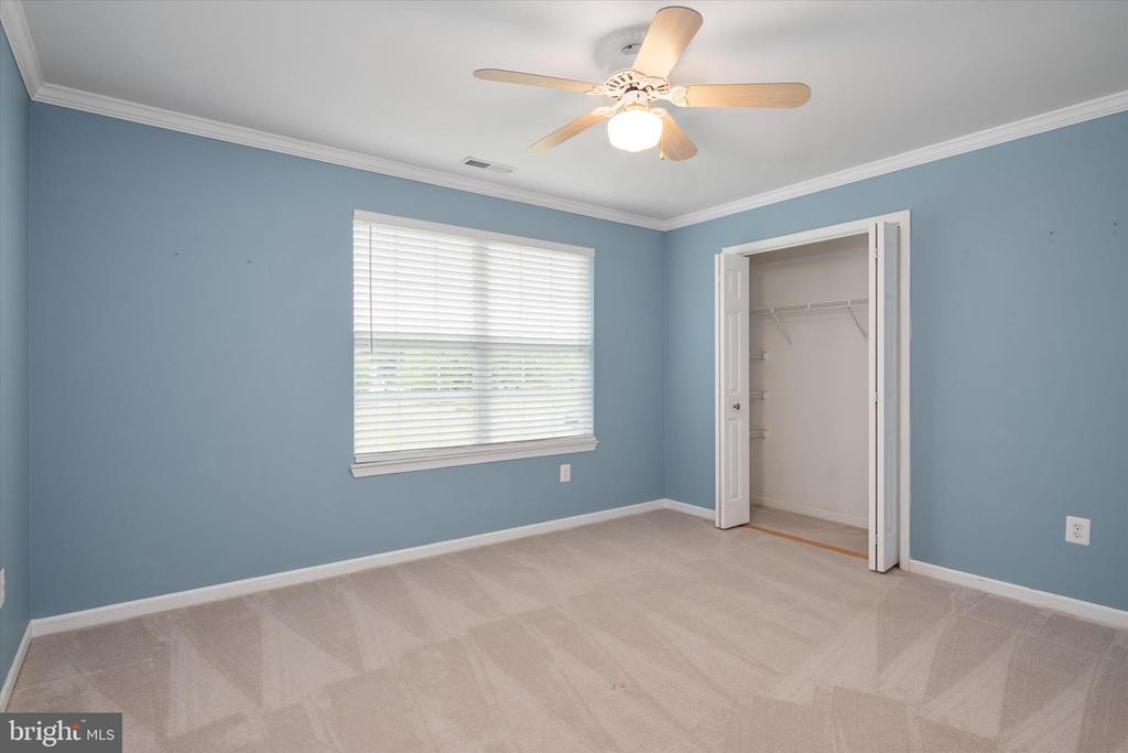 1702 BEARDS CREEK COURT
