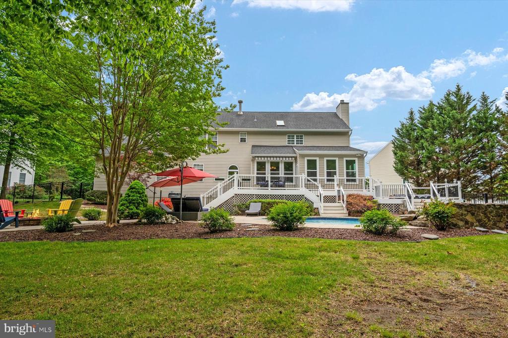 1702 BEARDS CREEK COURT