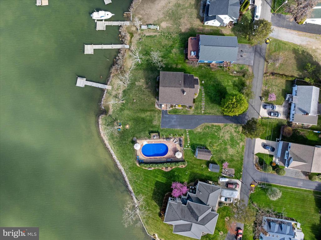 5936 SNEED DRIVE