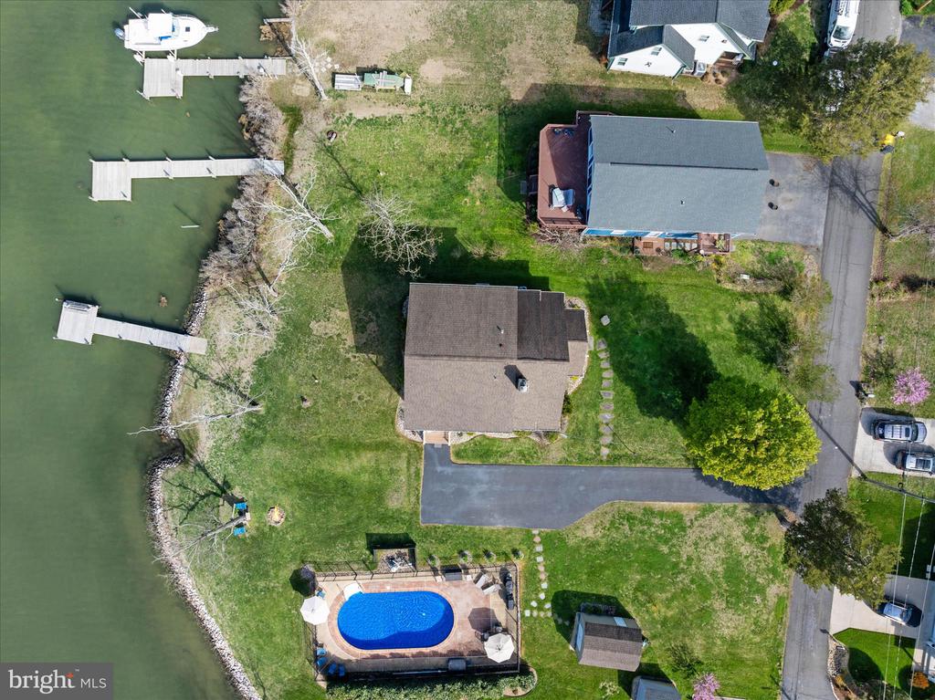 5936 SNEED DRIVE