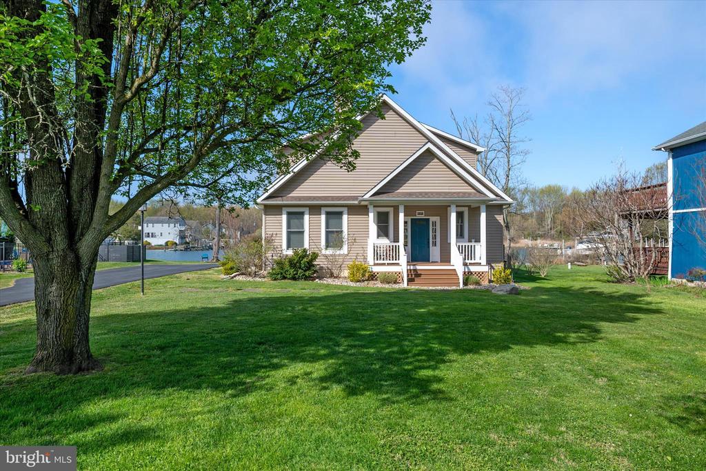 5936 SNEED DRIVE