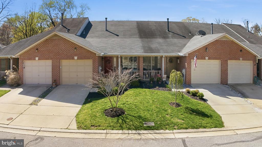 905 YARDARM LANE