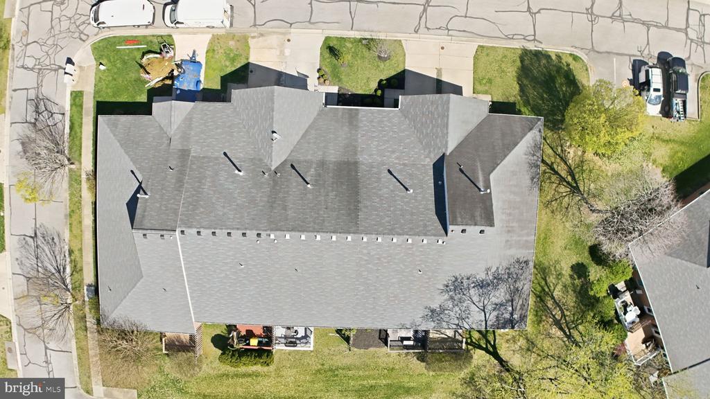 905 YARDARM LANE