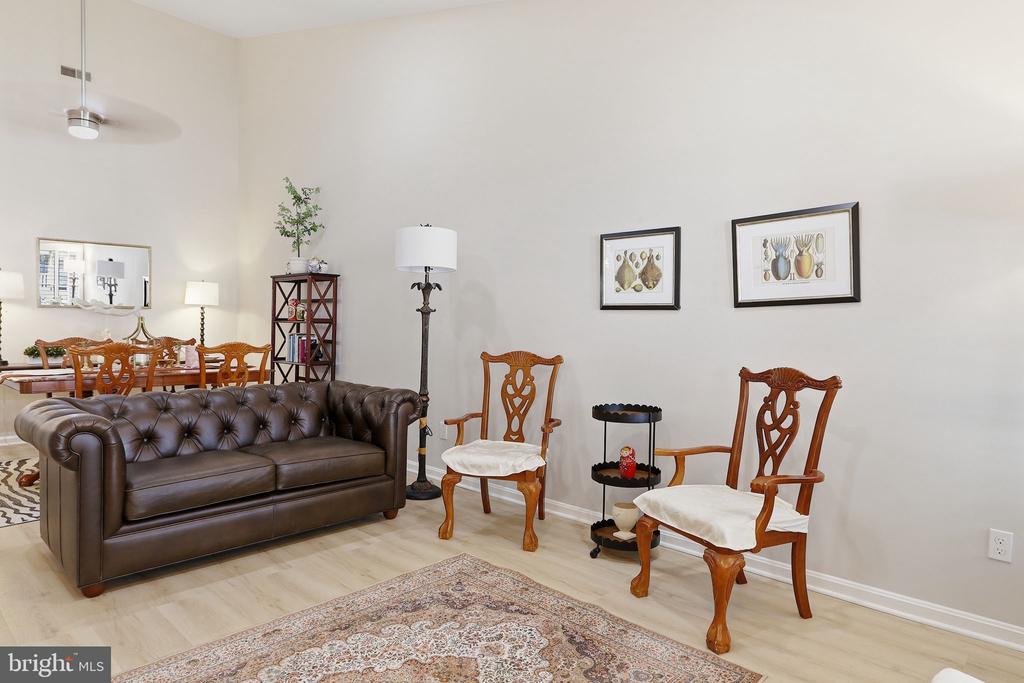 905 YARDARM LANE